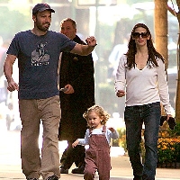 jennifer garner with family-1886